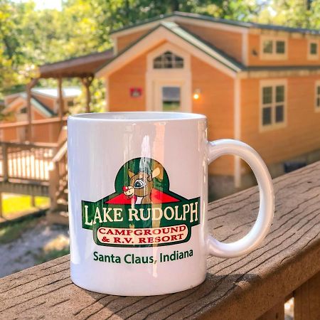 Lake Rudolph Campground & Rv Resort Santa Claus Exterior photo