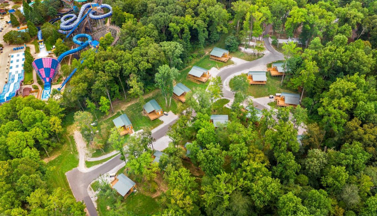 Lake Rudolph Campground & Rv Resort Santa Claus Exterior photo
